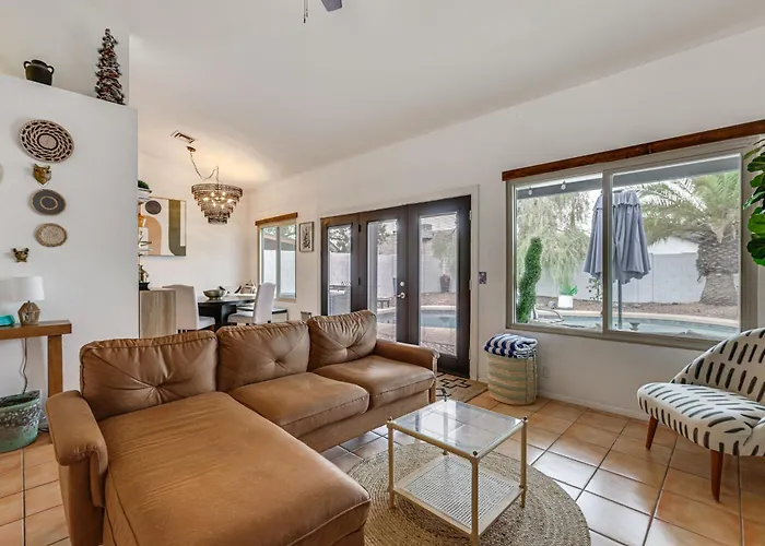 Seasonally Heated Pool: Family Home! Holiday home *