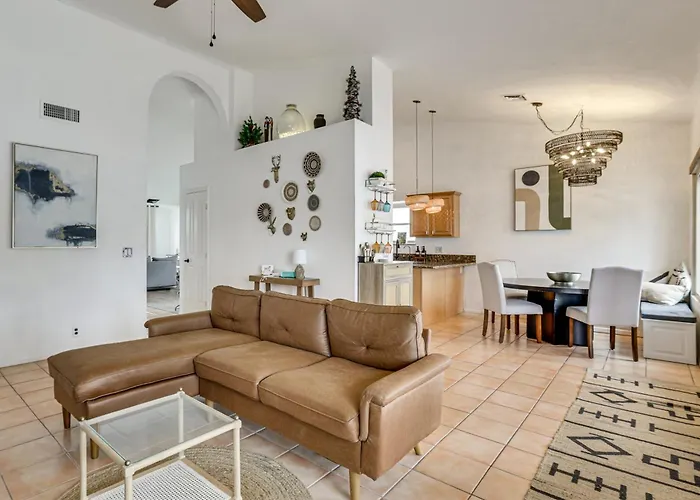 Holiday home Seasonally Heated Pool: Family Home! Phoenix