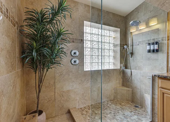Seasonally Heated Pool: Family Home! *