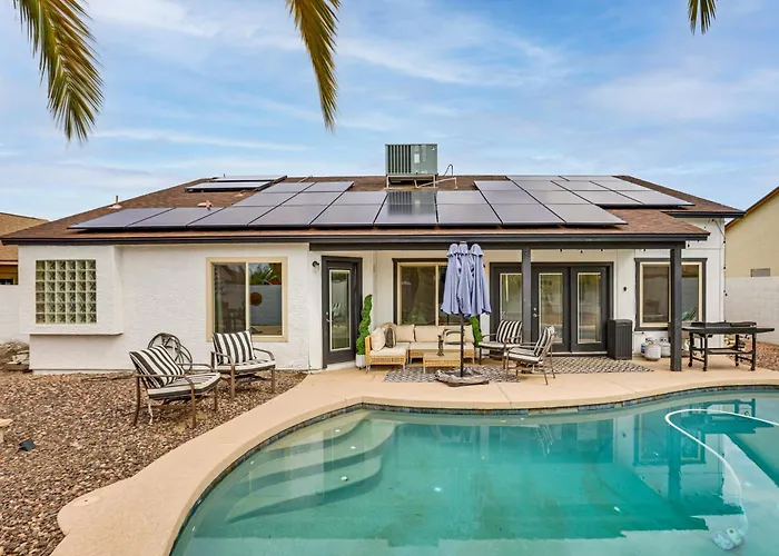 Seasonally Heated Pool: Family Home! Holiday home Phoenix