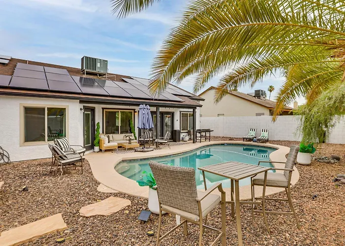 Seasonally Heated Pool: Family Home! * Phoenix